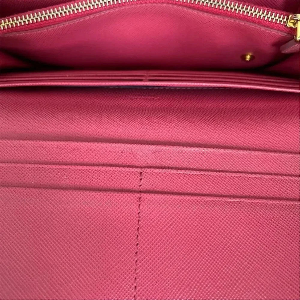 Prada Women's Pink Saffiano Leather Bow Wallet - Picture 5 of 7